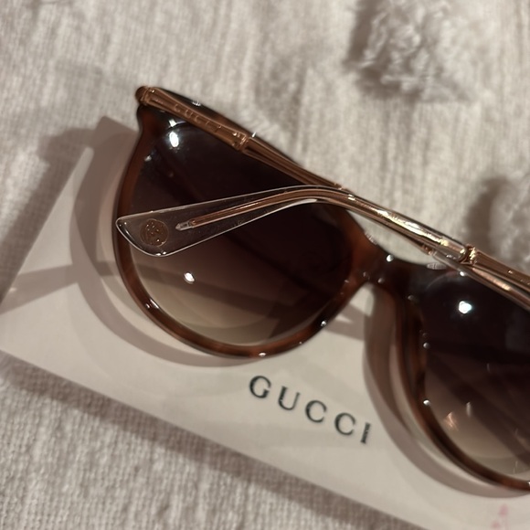 Gucci sunglasses - Picture 6 of 6